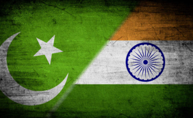 Çfarë po ndodh në Indi dhe Pakistan? A është shkelur armëpushimi?