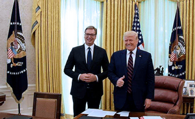 Shefja e kabinetit të Trumpit nuk e lejoi Vuçiqin të hynte në kompleksin e presidentit amerikan