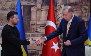 Erdogan e njeh Krimenë si territor ukrainas, thotë Zelensky