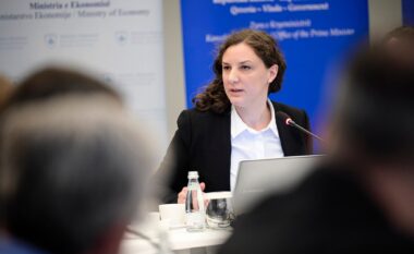 Tregu i lirë energjetik, Rizvanolli: ZRRE ka njoftuar se gjashtë furnizues janë aktiv, pesë prej tyre kanë dhënë ofertat për biznese