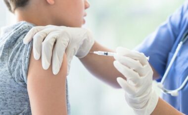 Vaksinimi kundër HPV-së, mbi 13 mijë fëmijë të vaksinuar në Kosovë