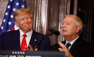 Senatorët amerikanë, Trumpit: Tarifa 500 për qind për vendet që blenë gaz dhe naftë ruse