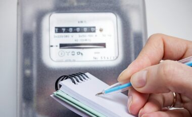 Alarm nga bizneset – Dhoma e Tregtisë kërkon pezullimin urgjent të liberalizimit të tregut të energjisë