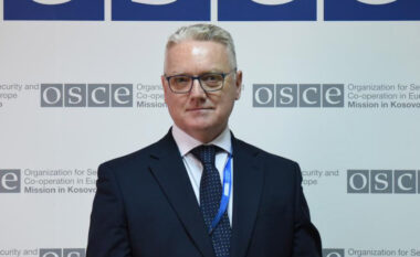 Ambasadori Gerard McGurk merr detyrën si Shef i ri i Misionit të OSBE-së në Kosovë