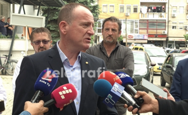 Taravari: VLEN-i sikur serviloset, me çdo kusht duan të jenë në Qeveri