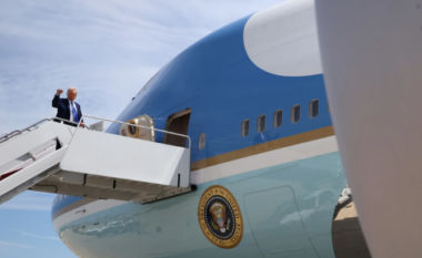 Trump: Katari do të blejë 160 aeroplanë Boeing në vlerë të 200 miliardë dollarëve
