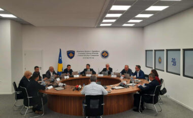 LVV, PDK, LDK dhe koalicioni AAK-NISMA nuk kanë paguar gjobat, ato do të ndalen në mjete financiare