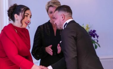 Osmani në darkën shtetërore në Zvicër, takon mërgatën shqiptare dhe futbollistin Xherdan Shaqiri