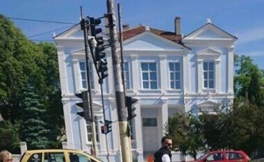 Në Bullgari nuk mbjellin më lule, por… marihuanë!