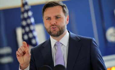 Vance: Rrjedhjet e informacionit për Iranin ‘kundërshtohen me logjikën e shëndoshë’