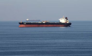 Organi më i lartë i sigurisë i Iranit do të vendosë për mbylljen e Ngushticës së Hormuzit