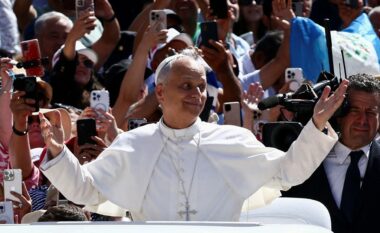 Vatikani zbulon se çfarë i tha Papa i ri Putinit në telefonatë