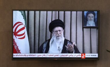 Irani miraton projektligjin për pezullimin e bashkëpunimit me mbikëqyrësin bërthamor të OKB-së, Khamenei uron ‘për ‘fitoren’ ndaj Izraelit