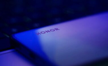 Honor Magic V5 zbulohet para premierës, Zbulohen dizajni – dimensionet dhe përshtypjet e para