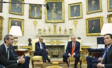 Përgjigja e Putinit ndaj sulmit në aeroporte ‘nuk do të jetë e bukur’, paralajmëron Trump