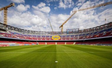 Me një video emocionuese, Barcelona njofton zyrtarisht tifozët për datën kur do të rikthehen në Camp Nou