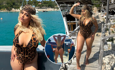 Bebe Rexha provokon ndjekësit me poza provokuese në bikini nga pushimet në Hvar – tregon të pasmet në brigjet kroate