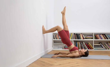 Ushtrime të thjeshta, efekt i madh: Zbuloni fuqinë e “Wall Pilates”