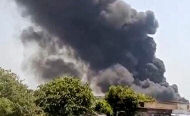 Një aeroplan me më shumë se 200 pasagjerë rrëzohet në Ahmedabad të Indisë, menjëherë pas ngritjes