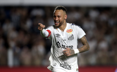 Neymar zbulon se ku do të luajë sezonin e ardhshëm, larg rikthim në Evropë