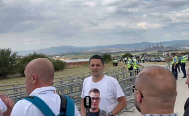 Refuzoi ta lironte hapësirën, politikani serb, Stefan Velkoviq largohet nga Policia e Kosovës nga manifestimi i ‘Vidovdanit’