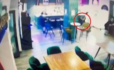 Publikohen pamjet, momenti kur njëri nga dy skocezët u qëlluan për vdekje në një bar në Spanjë