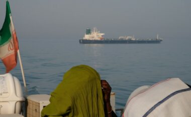 Kriza e fundit Izrael-Iran, të gjithë sytë kah ishulli i vogël në Gjirin Persik që mund të ‘godasë çmimet dhe qetësinë globale’