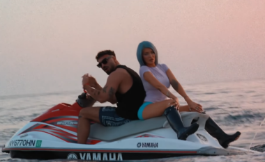 “T’lo”, vjen si hiti i verës nga Ledri Vula dhe Era Istrefi