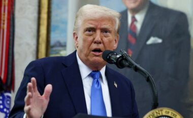 Trump hedh poshtë informacionet që thonë se “sulmet ndaj Iranit nuk shkatërruan centralet bërthamore”