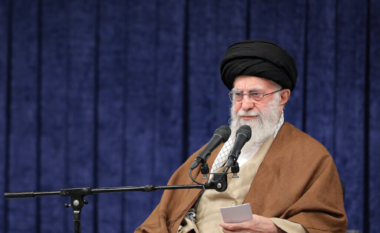 Lideri Suprem i Iranit bën paraqitjen e parë që nga armëpushimi