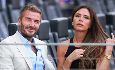 Pse nuk buzëqesh Victoria Beckham? Rrëfimi i sinqertë që habit të gjithë