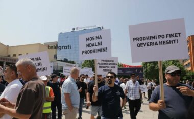 AKB ngre alarmin: 600 biznese nga Kosova u zhvendosën në Shqipëri vetëm gjatë vitit 2024