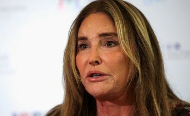 Caitlyn Jenner e bllokuar në Tel Aviv gjatë sulmit iranian: Jam mirë, lutuni për ne