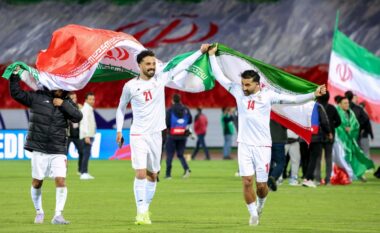 FIFA në një situatë të vështirë: Trump u ndaloi iranianëve hyrjen në SHBA, çfarë do të ndodhë me lojtarët e ekipit kombëtar?