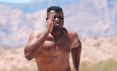 Francis Ngannou i tronditi fansat me fizikun e tij – diçka e paimagjinueshme