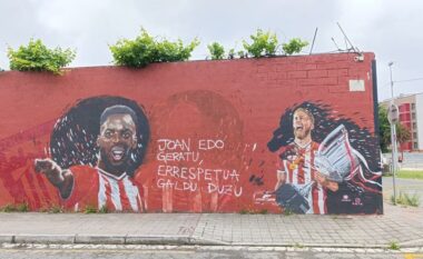 Murali me imazhin e lojtarit të ri të Barcelonës është shkatërruar nga fansat e Athletic Bilbaso, tifozët shkruajnë tekst mbi fytyrën e tij