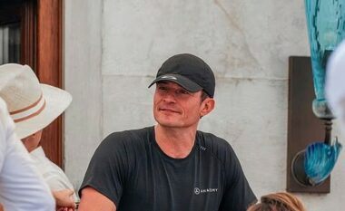 Zbulohet “gruaja misterioze” pranë Orlando Bloom në Venecia