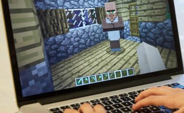 Përdoruesit e Minecraft në shënjestër të kriminelëve që paraqiten si programues lojërash