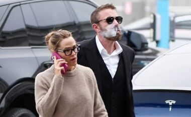 Pas përqafimeve dhe të qeshurave, një atmosferë e tensionuar: Ben Affleck dhe Jennifer Garner në një takim jo aq miqësor