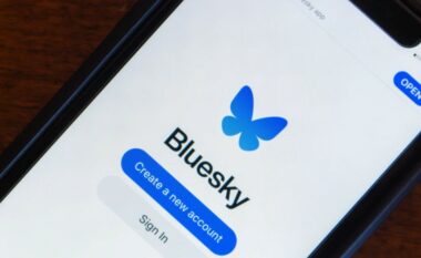 Bluesky prezanton njoftime inteligjente
