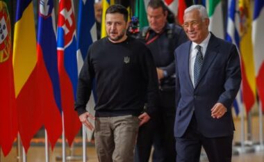 Përkthyesi mbajti fshehurazi shënime nga takimi me Zelenskyn, BE-ja e largon menjëherë