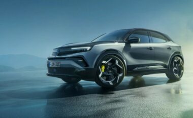 Opel prezanton Mokka GSE elektrike
