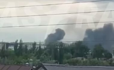 Sulm me dronë në qytetet ruse, goditen fabrika e baterive dhe ajo e municionit