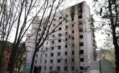Rusët kryejnë sulme me dronë në Kharkiv, 47 civilë lëndohen – pamje kur fluturaket pa pilot godasin infrastrukturën civile