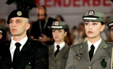 Pesë kadetë nga Kosova diplomojnë në Akademinë e Forcave të Armatosura të Shqipërisë, pamje nga ceremonia