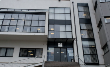 Grabitja me armë në Rahovec – Prokuroria ngrit aktakuzë ndaj dy personave