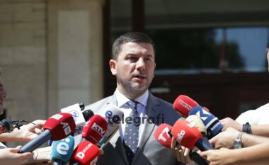 Krasniqi flet pas takimit me Osmanin, kërkon që LVV ta ndryshojë kandidatin për kryeparlamentar dhe votimi të jetë i hapur