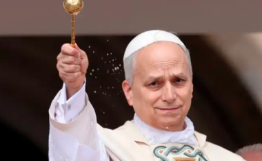 Papa: Nuk mund të qëndrojmë duarkryq ndërsa Gaza masakrohet