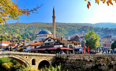 Rritet numri i turistëve të huaj që vizitojnë Kosovën
