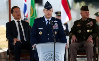 Gjenerali amerikan në krye të operacioneve ushtarake të NATO-s
